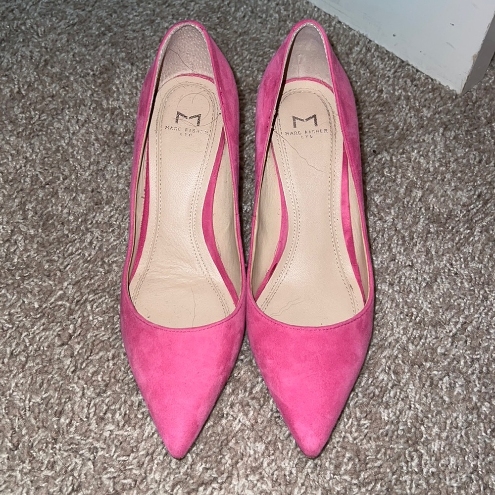 Pink suede size 5 Marc fisher block heels, worn once!